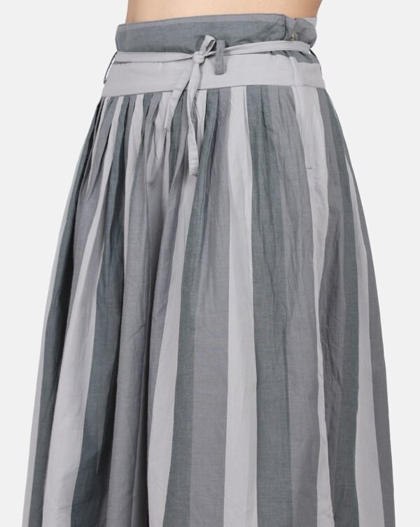 Yarn Dyed Pleated Skirt With Tie Around Waist Belt (Free Size)