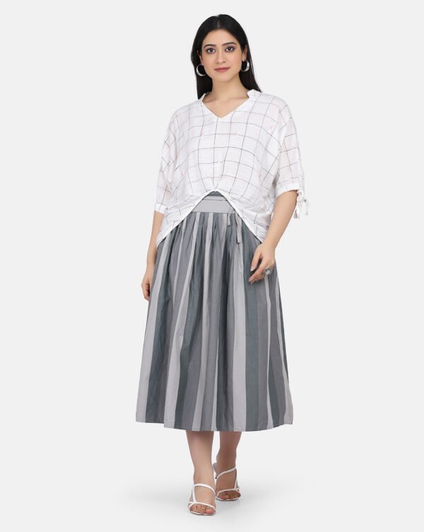 Yarn Dyed Pleated Skirt With Tie Around Waist Belt (Free Size)