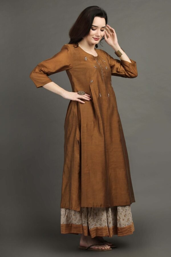 Golden Chanderi Hand Embroidered Kurta With Prined Cotton Crinkled Skirt (Set Of 2)