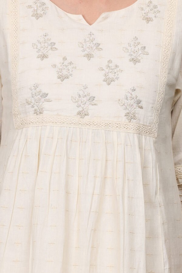 0G3A9436 COTTON JACQUARDHAND EMBROIDERED BOHEMIAN KURTA