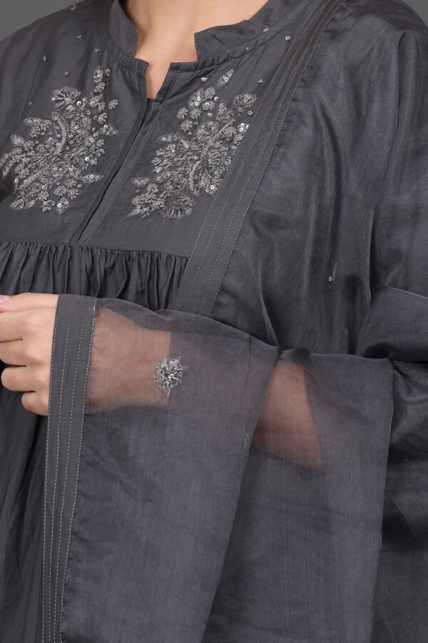 Silk hand zardozi hand embroidered kurta with pockets, Dupatta & (Pants set of 3)