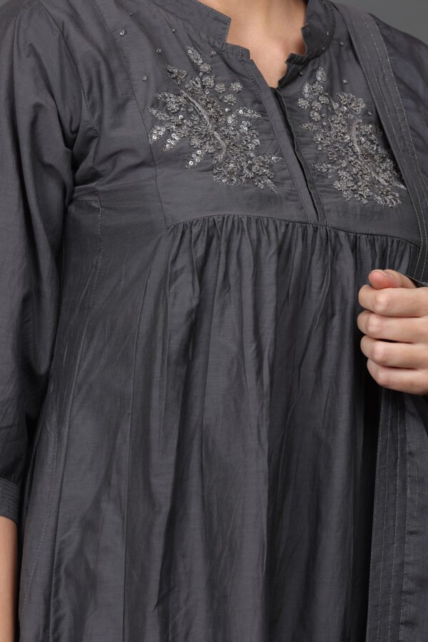 Silk hand zardozi hand embroidered kurta with pockets, Dupatta & (Pants set of 3)