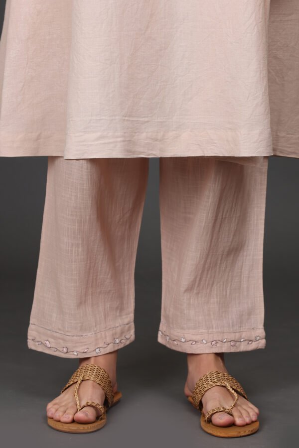 0G3A9567 HAND THREAD EMBROIDERED COTTON SLUB PANTS