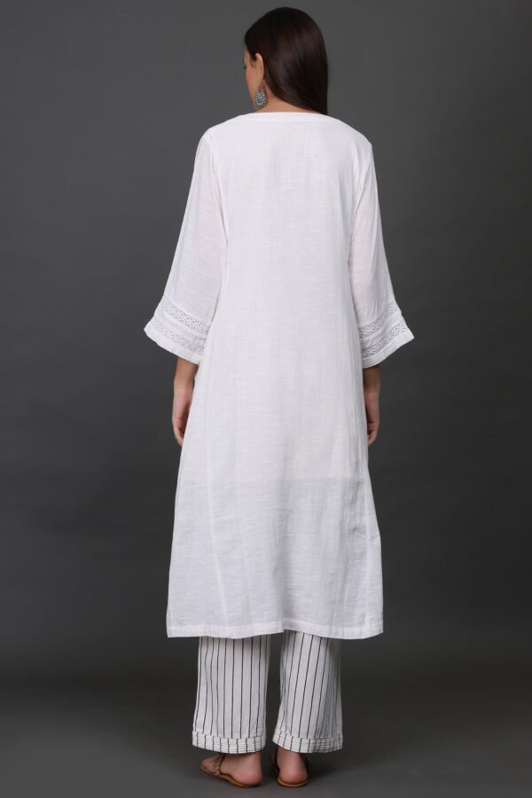 0G3A9593 DELICATE HAND THREAD EMBROIDERED COTTON SLUB CREPE CHOGA KURTA & PANT (Set of 2)