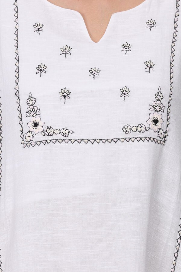 0G3A9600 DELICATE HAND THREAD EMBROIDERED COTTON SLUB CREPE CHOGA KURTA & PANT (Set of 2)